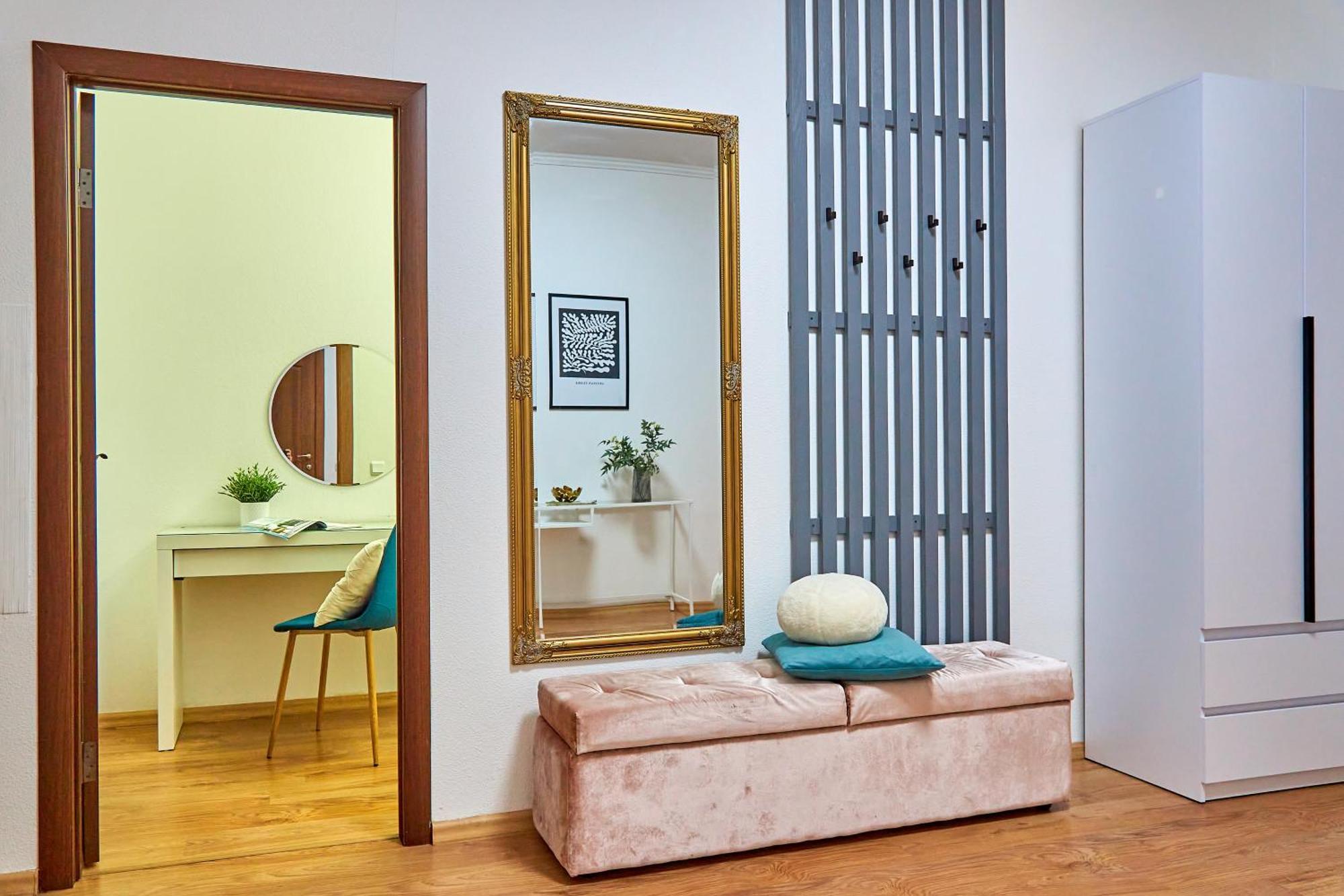 Elegant Lux Apartment In Central Square Mukacheve Bagian luar foto